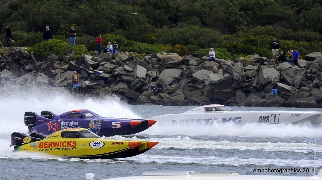’Berwicks’, ’FGI’ and ’Mustang’ all attempting to assert their authority shortly after the start of the Newcastle offshore race.  © Reg Blunt http://www.embphotographics.com.au